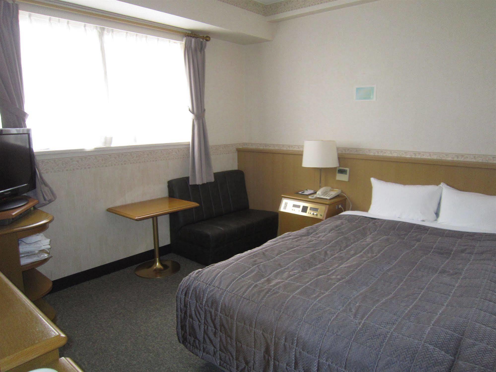 Hotel Maruki Naha Bagian luar foto