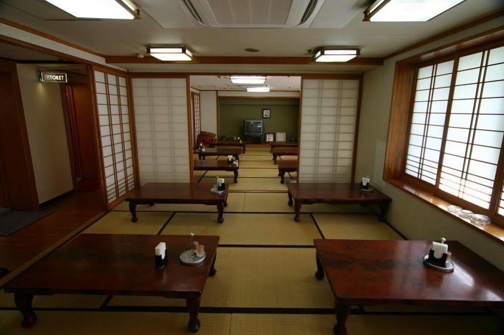 Hotel Maruki Naha Bagian luar foto