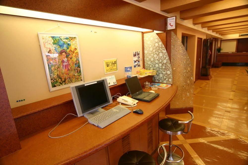 Hotel Maruki Naha Bagian luar foto